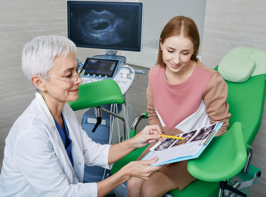 doctor explaining advanced gynecological treatments near Silver Spring